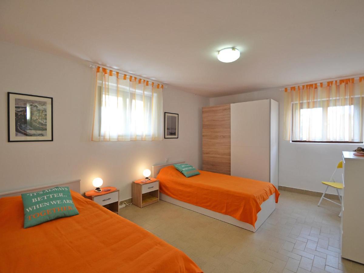 Apartment Maras-1 By Interhome Diklo Exterior photo