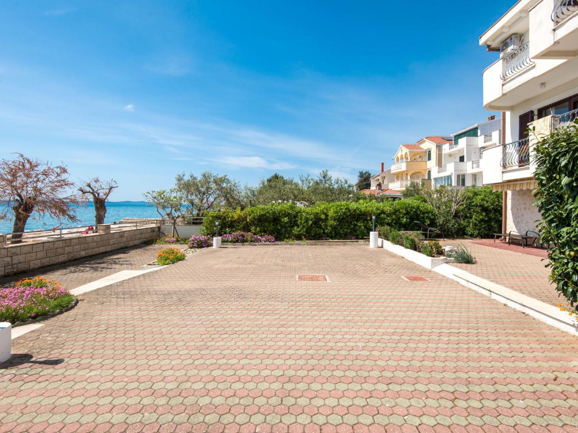 Apartment Maras-1 By Interhome Diklo Exterior photo